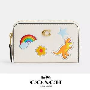 🍎Coach Essential Small Zip Around Card Case With Sticker Print